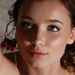 Girls Seeking Voice Chat Experiences UK